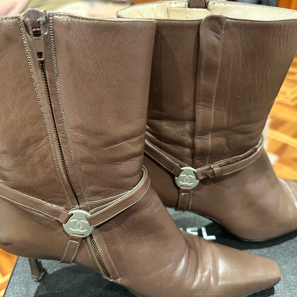 CHANEL Brown Leather Heeled Boots